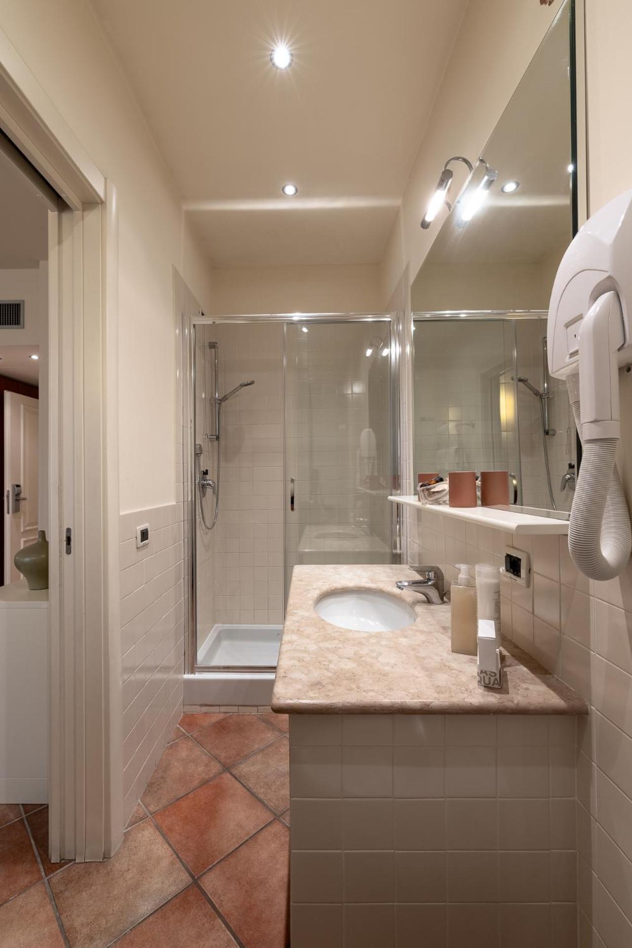Residence Villa Firenze Alassio Ngoại thất bức ảnh